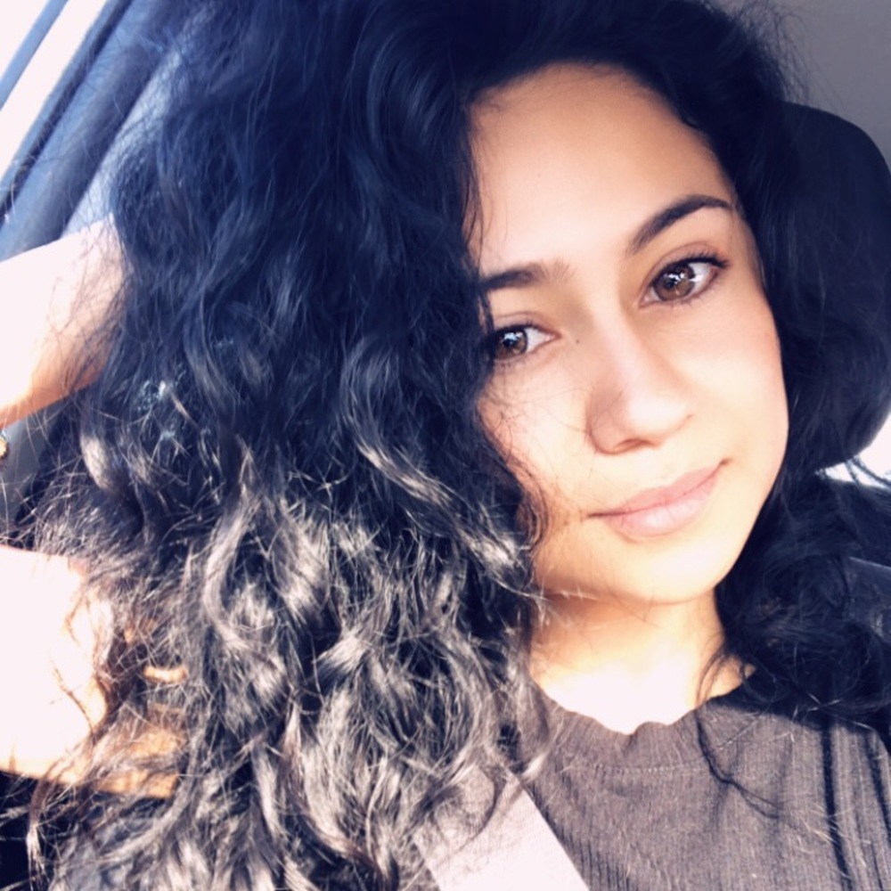 Meet your Posher, Gabriela